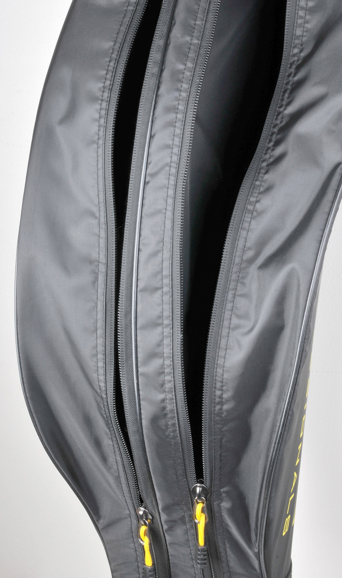 Semi-Hard Big Belly Rod Case Black 165 cm.